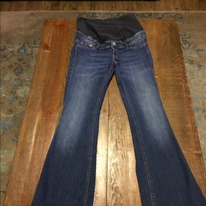 NWOT H&M women’s Maturity Flare Jeans Size is 10